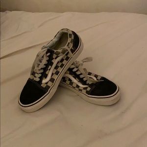 Checkered vans size 5.5